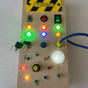 Ontvangen Montessori Busy Board met LED-verlichting van klant A***a.