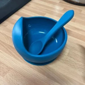 Ontvangen Siliconen Zuigkom met Lepel van klant T***e.