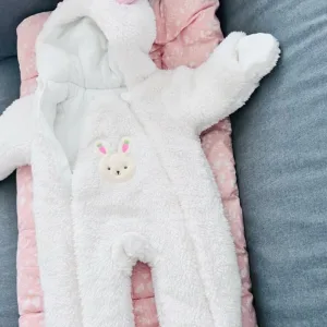 Ontvangen Baby Hooded Romper Verdikte Jumpsuit van klant H***h.