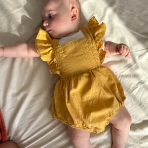 Ontvangen Baby Meisjes Mouwloze Romper van klant T***e.
